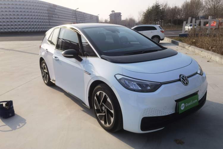 Used Volkswagen ID.3 2023 Upgraded Model Pure Intelligent Enjoyment Version Front Right 45 Deg