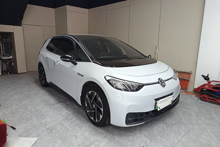 Used Volkswagen ID.3 2023 Upgraded Model Pure Intelligent Enjoyment Version Front Right 45 Deg