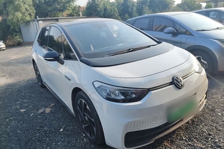 Used Volkswagen ID.3 2023 Upgraded Model Pure Intelligent Enjoyment Version Front Right 45 Deg
