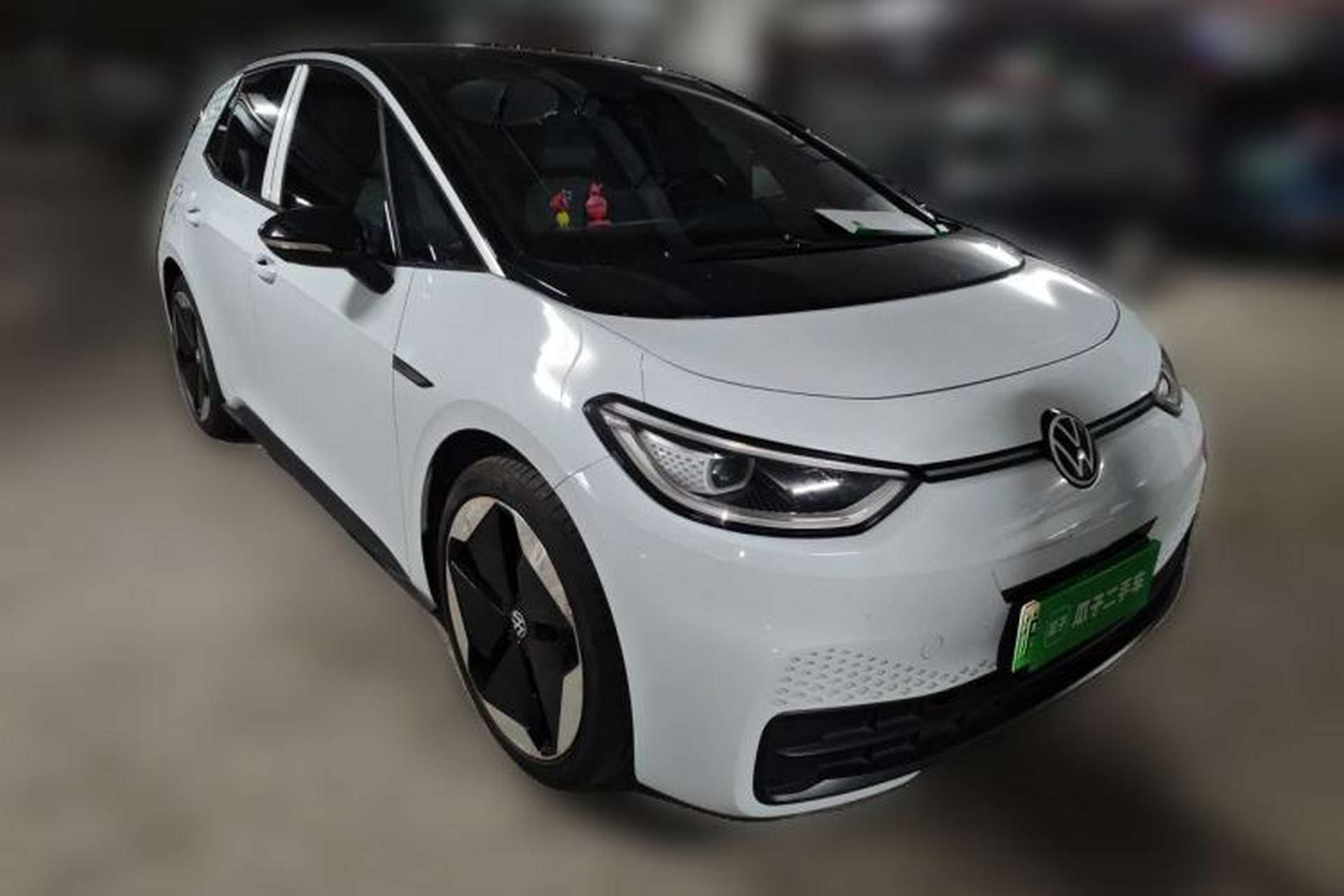Used Volkswagen ID.3 2023 Intelligent Edition Front Right 45 Deg
