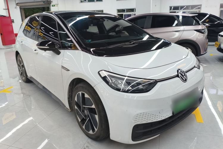 Used Volkswagen ID.3 2023 Upgraded Model Pure Intelligent Enjoyment Version Front Right 45 Deg