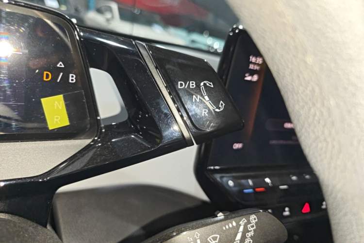 Used Volkswagen ID.3 2023 Pure Smart Edition Gear Lever