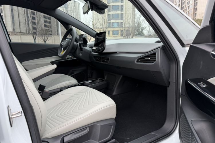 Used Volkswagen ID.3 2023 Upgraded Model Pure Intelligent Enjoyment Version Interior 4
