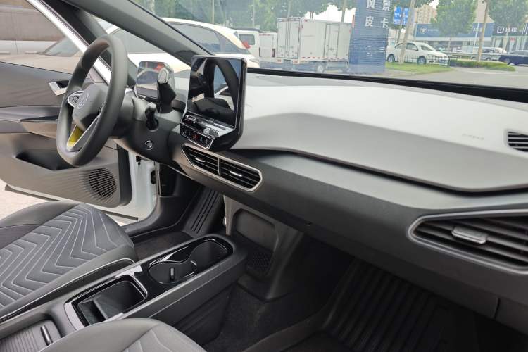 Used Volkswagen ID.3 2023 Upgraded Model Pure Intelligent Enjoyment Version Interior 5