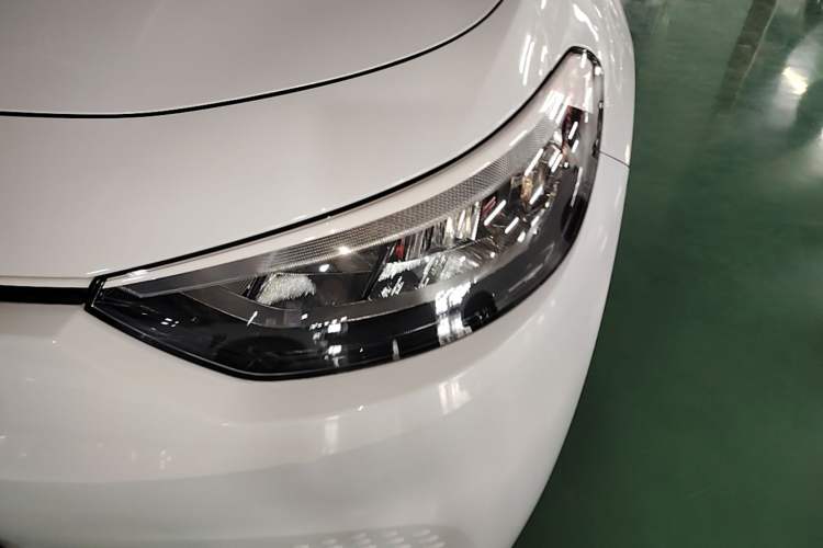Used Volkswagen ID.3 2023 Upgraded Model Pure Intelligent Enjoyment Version Left Front Headlight