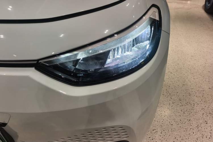 Used Volkswagen ID.3 2023 Upgraded Model Pure Intelligent Enjoyment Version Left Front Headlight