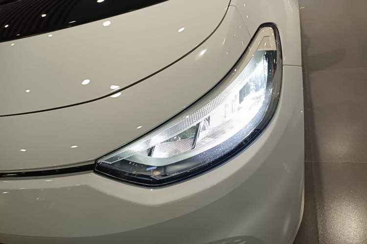 Used Volkswagen ID.3 2023 Upgraded Model Pure Intelligent Enjoyment Version Left Front Headlight