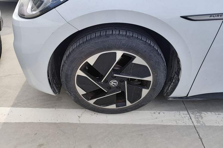 Used Volkswagen ID.3 2023 Pure Smart Edition Left Front Wheel Hub