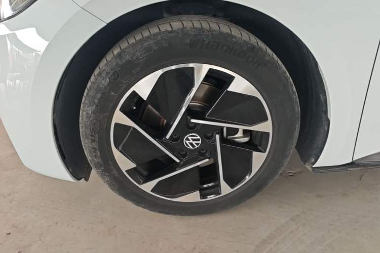 Used Volkswagen ID.3 2023 Upgraded Model Pure Intelligent Enjoyment Version Left Front Wheel Hub