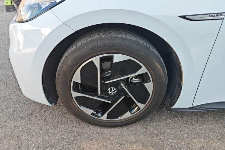 Used Volkswagen ID.3 2023 Upgraded Model Pure Intelligent Enjoyment Version Left Front Wheel Hub