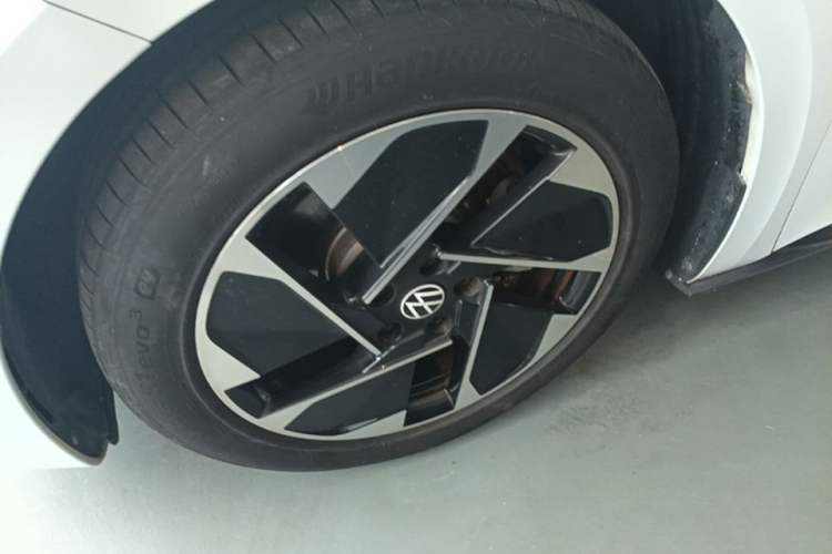 Used Volkswagen ID.3 2023 Upgraded Model Pure Intelligent Enjoyment Version Left Front Wheel Hub