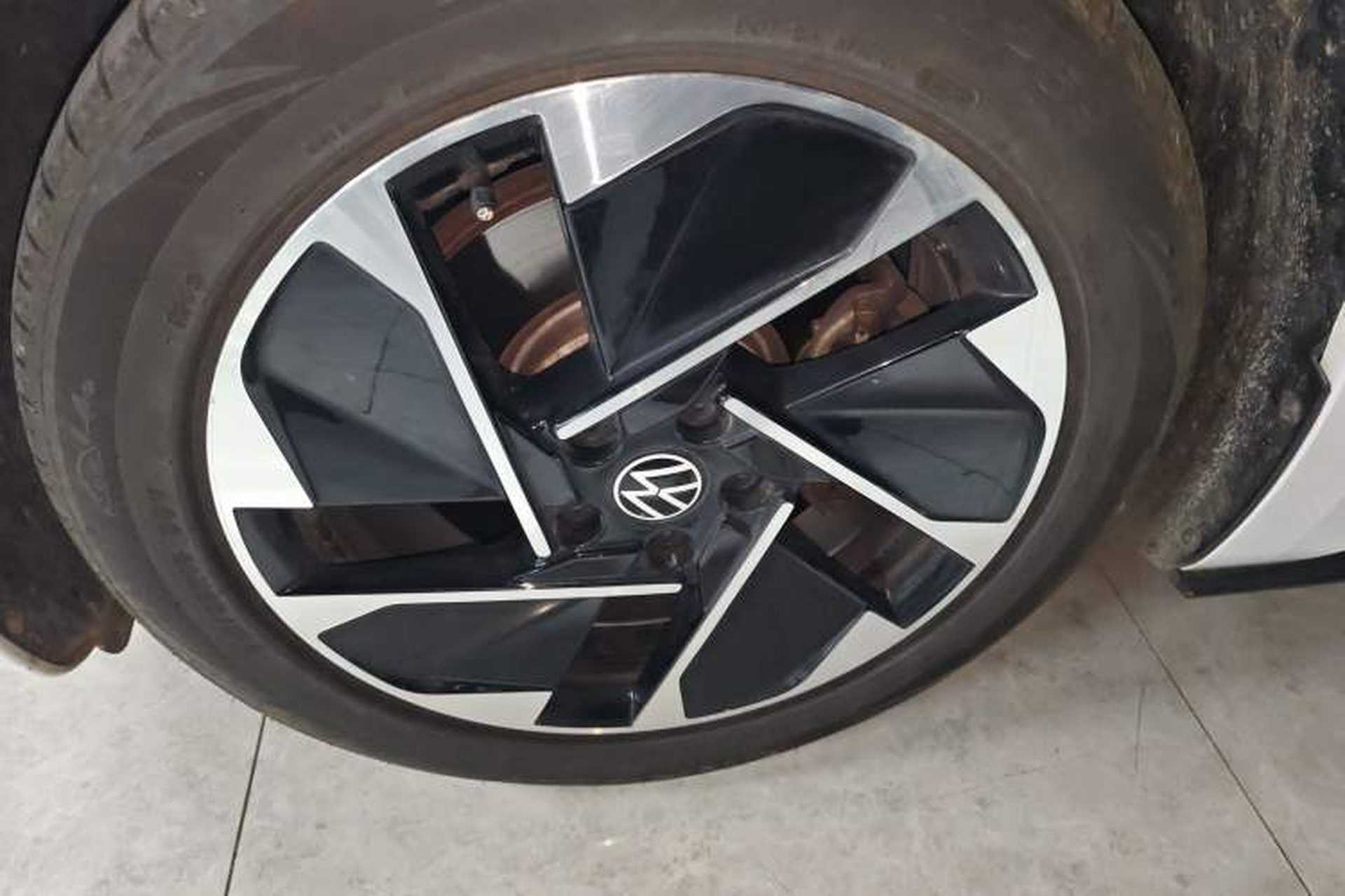 Used Volkswagen ID.3 2023 Pure Smart Edition Left Front Wheel Hub