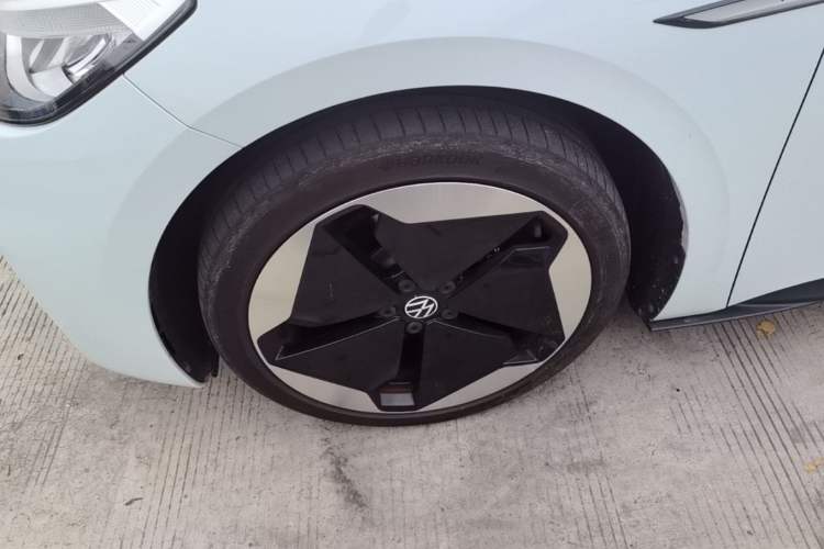 Used Volkswagen ID.3 2023 Upgraded Model Pure Intelligent Enjoyment Version Left Front Wheel Hub