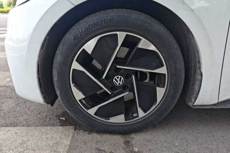 Used Volkswagen ID.3 2023 Upgraded Model Pure Intelligent Enjoyment Version Left Front Wheel Hub