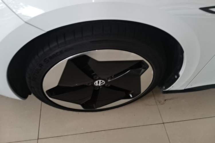 Used Volkswagen ID.3 2023 Pure Smart Edition Left Front Wheel Hub