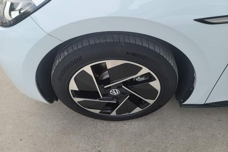 Used Volkswagen ID.3 2023 Upgraded Model Pure Intelligent Enjoyment Version Left Front Wheel Hub