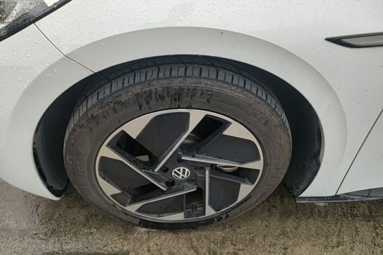 Used Volkswagen ID.3 2023 Upgraded Model Pure Intelligent Enjoyment Version Left Front Wheel Hub