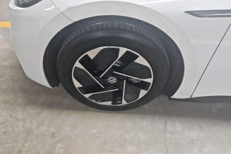 Used Volkswagen ID.3 2023 Upgraded Model Pure Intelligent Enjoyment Version Left Front Wheel Hub