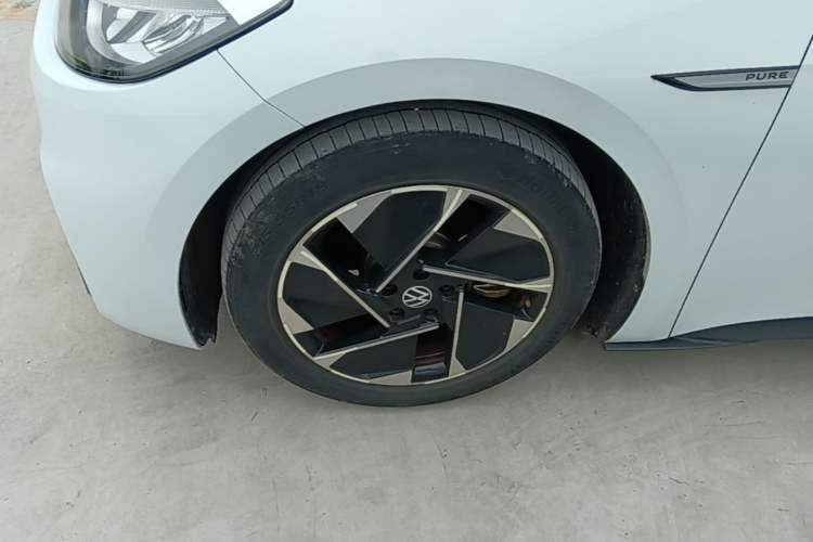 Used Volkswagen ID.3 2023 Upgraded Model Pure Intelligent Enjoyment Version Left Front Wheel Hub