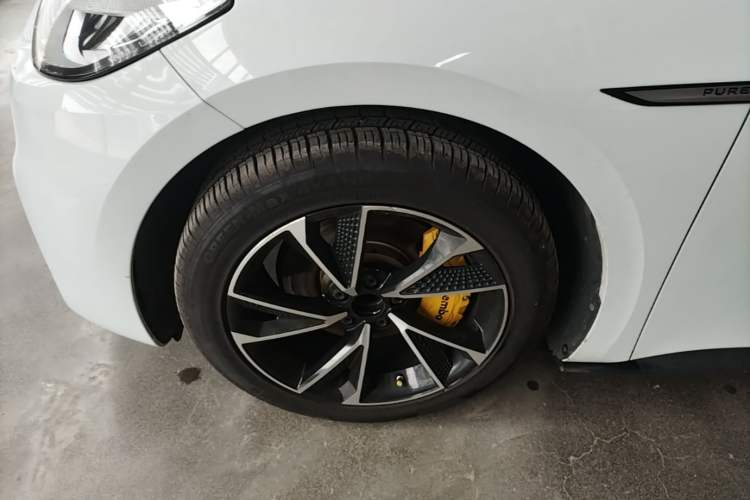 Used Volkswagen ID.3 2023 Upgraded Model Pure Intelligent Enjoyment Version Left Front Wheel Hub