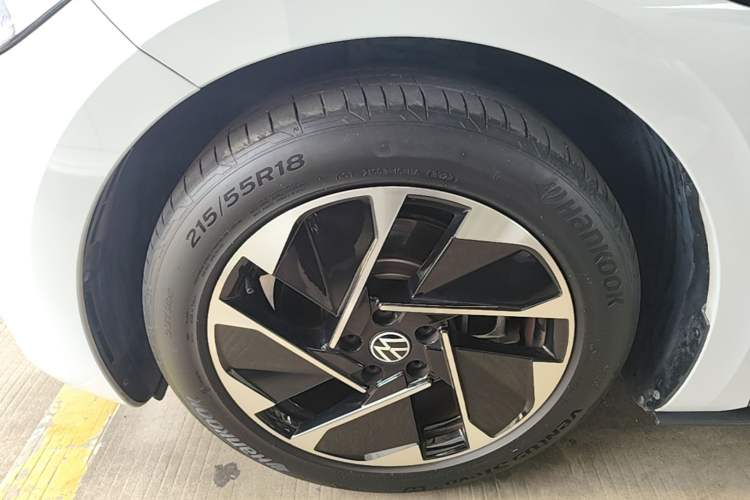 Used Volkswagen ID.3 2023 Upgraded Model Pure Intelligent Enjoyment Version Left Front Wheel Hub