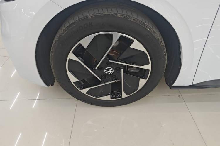 Used Volkswagen ID.3 2023 Pure Smart Edition Left Front Wheel Hub