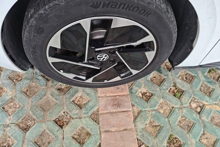 Used Volkswagen ID.3 2023 Pure Smart Edition Left Front Wheel Hub