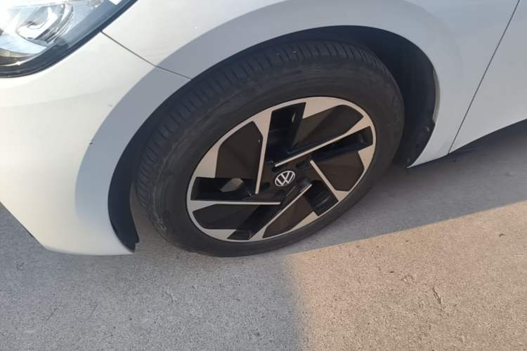 Used Volkswagen ID.3 2023 Pure Smart Edition Left Front Wheel Hub