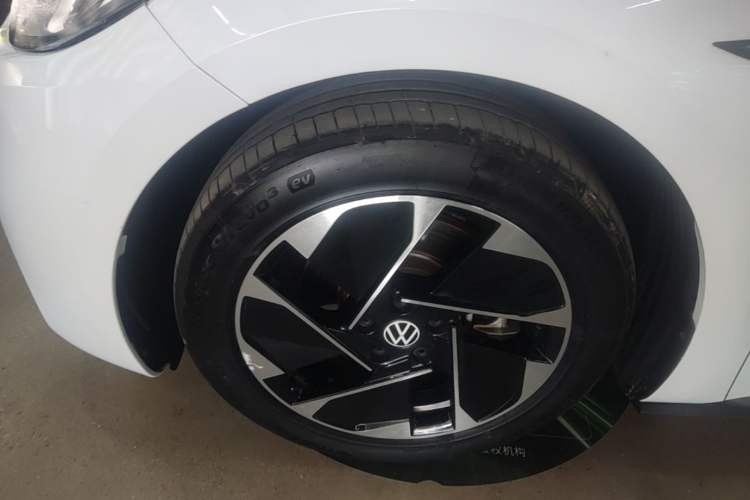 Used Volkswagen ID.3 2023 Pure Smart Edition Left Front Wheel Hub