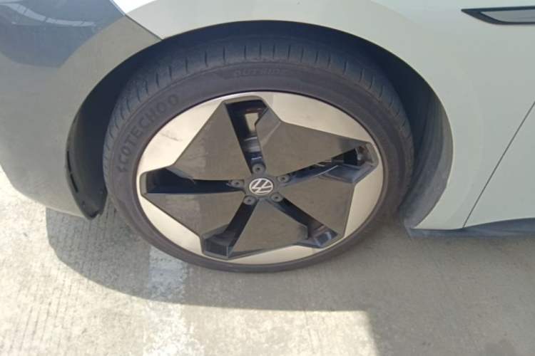 Used Volkswagen ID.3 2023 Pure Smart Edition Left Front Wheel Hub