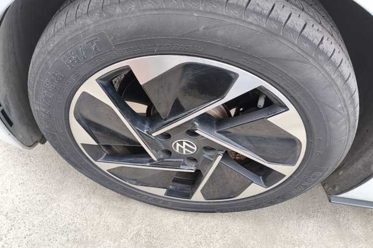 Used Volkswagen ID.3 2023 Pure Smart Edition Left Front Wheel Hub