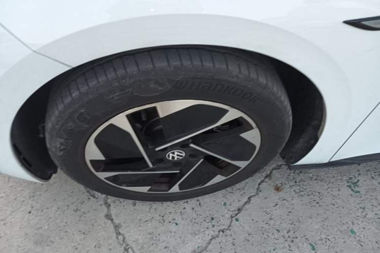 Used Volkswagen ID.3 2023 Pure Smart Edition Left Front Wheel Hub