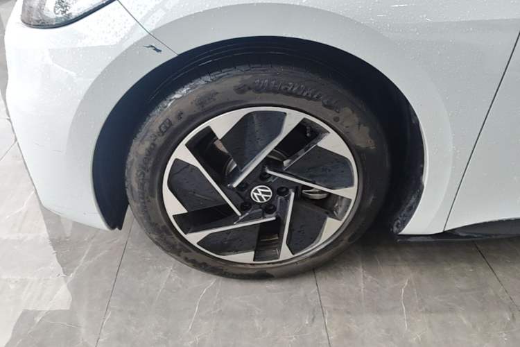 Used Volkswagen ID.3 2023 Upgraded Model Pure Intelligent Enjoyment Version Left Front Wheel Hub