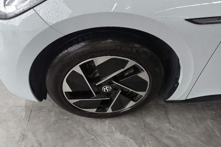 Used Volkswagen ID.3 2023 Upgraded Model Pure Intelligent Enjoyment Version Left Front Wheel Hub