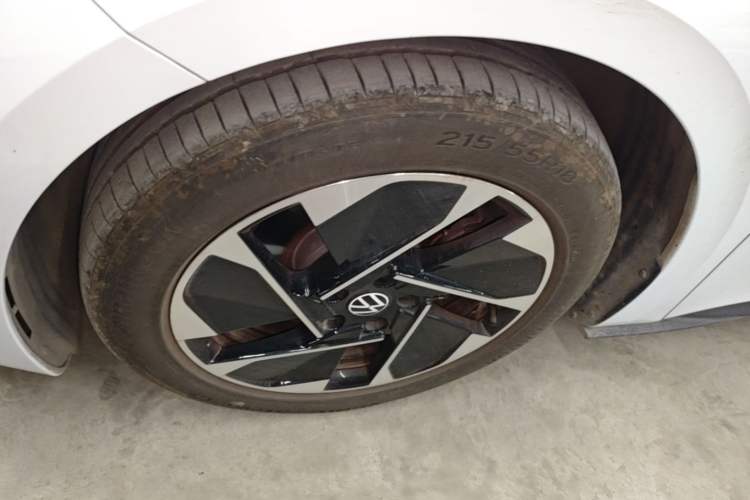 Used Volkswagen ID.3 2023 Pure Smart Edition Left Front Wheel Hub