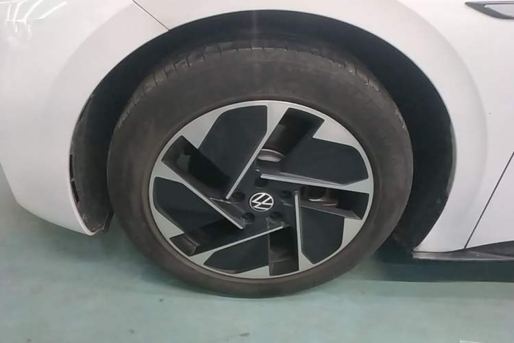 Used Volkswagen ID.3 2023 Upgraded Version Smart Intelligence Edition Left Front Wheel Hub