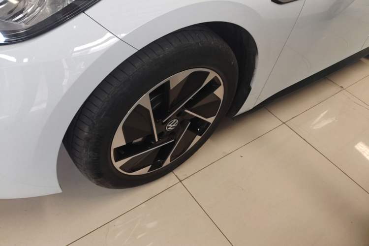 Used Volkswagen ID.3 2023 Upgraded Model Pure Intelligent Enjoyment Version Left Front Wheel Hub