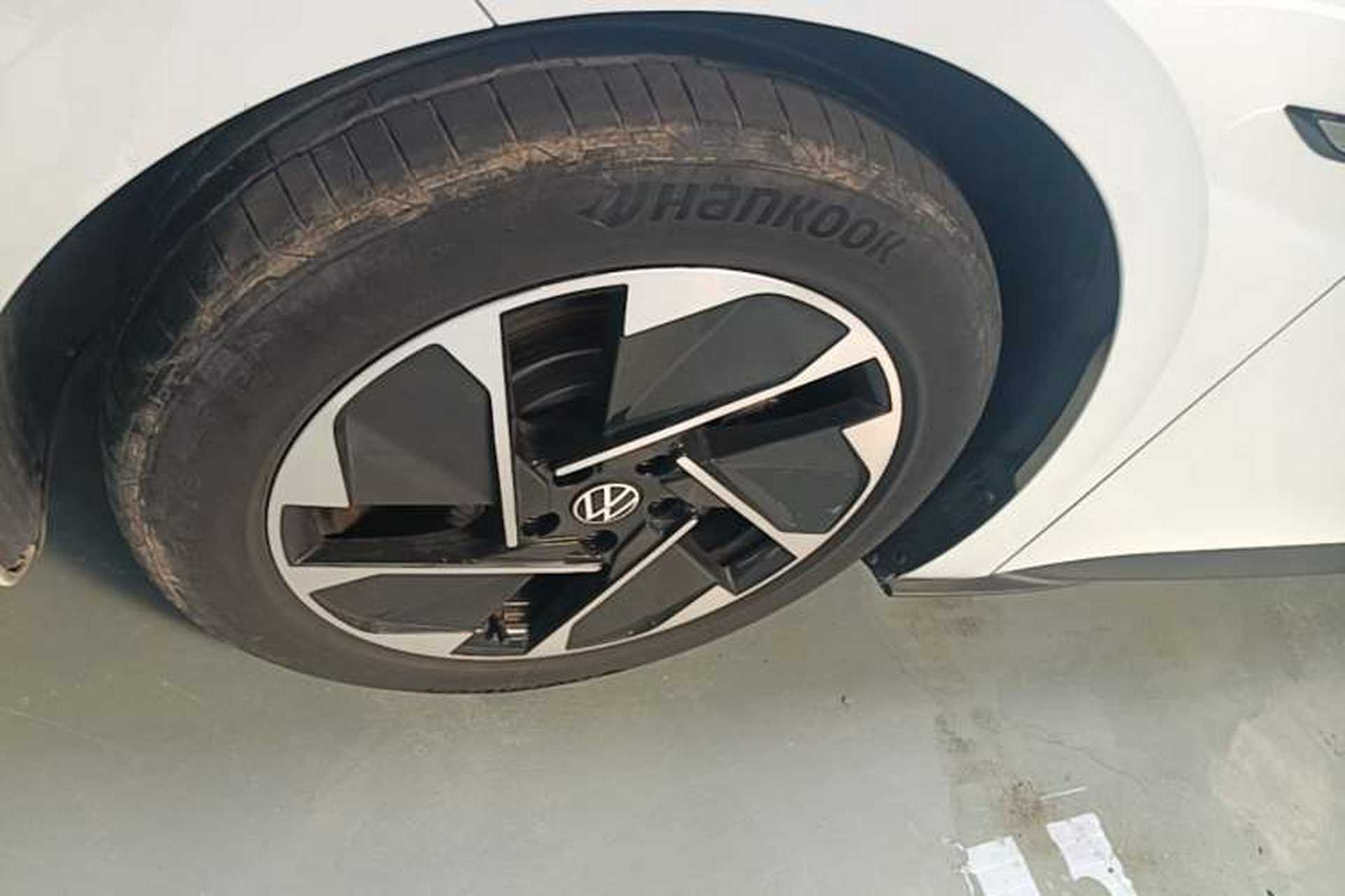 Used Volkswagen ID.3 2023 Upgraded Model Pure Intelligent Enjoyment Version Left Front Wheel Hub