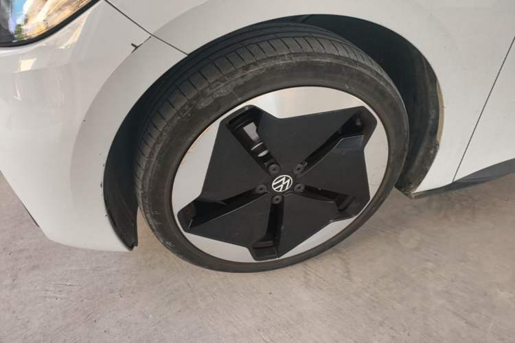 Used Volkswagen ID.3 2023 Pure Smart Edition Left Front Wheel Hub