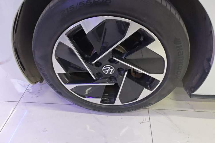 Used Volkswagen ID.3 2023 Pure Smart Edition Left Front Wheel Hub