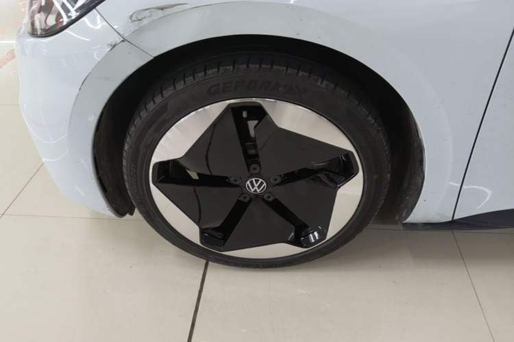 Used Volkswagen ID.3 2023 Pure Smart Edition Left Front Wheel Hub