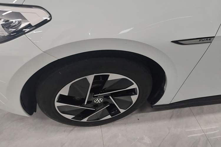 Used Volkswagen ID.3 2023 Upgraded Model Pure Intelligent Enjoyment Version Left Front Wheel Hub