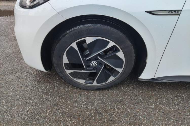 Used Volkswagen ID.3 2023 Upgraded Model Pure Intelligent Enjoyment Version Left Front Wheel Hub