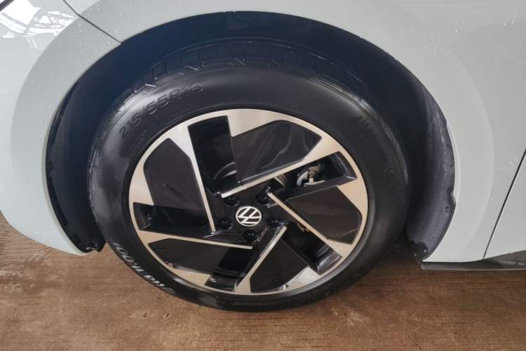 Used Volkswagen ID.3 2023 Upgraded Model Pure Intelligent Enjoyment Version Left Front Wheel Hub