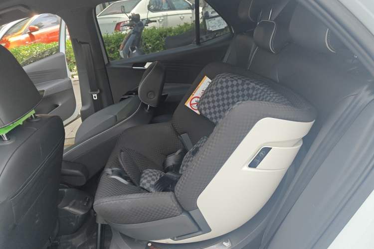 Used Volkswagen ID.3 2023 Upgraded Model Pure Intelligent Enjoyment Version Left Rear Seat