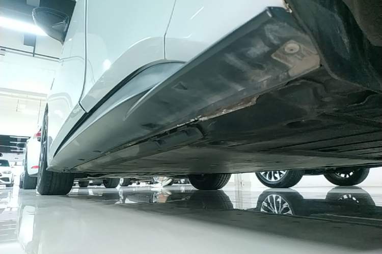 Used Volkswagen ID.3 2023 Upgraded Model Pure Intelligent Enjoyment Version Left Side Sill