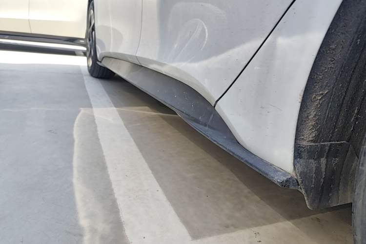 Used Volkswagen ID.3 2023 Pure Smart Edition Left Side Sill