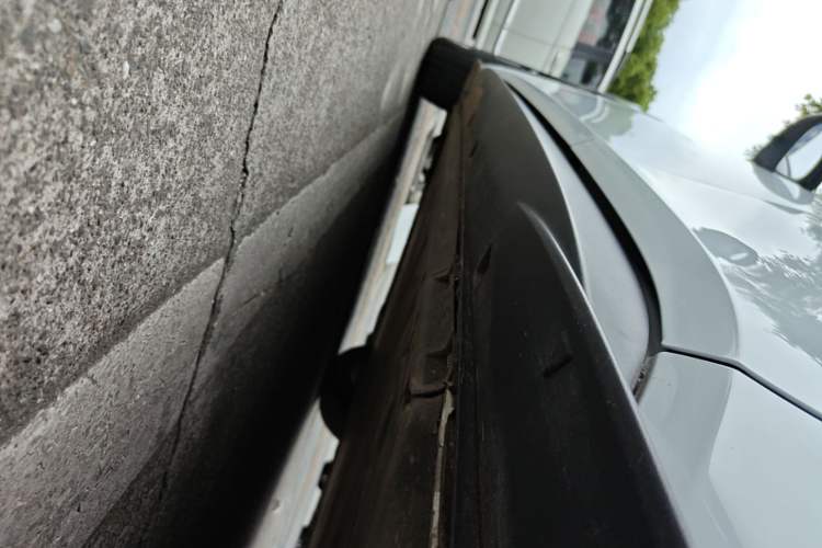 Used Volkswagen ID.3 2023 Upgraded Model Pure Intelligent Enjoyment Version Left Side Sill