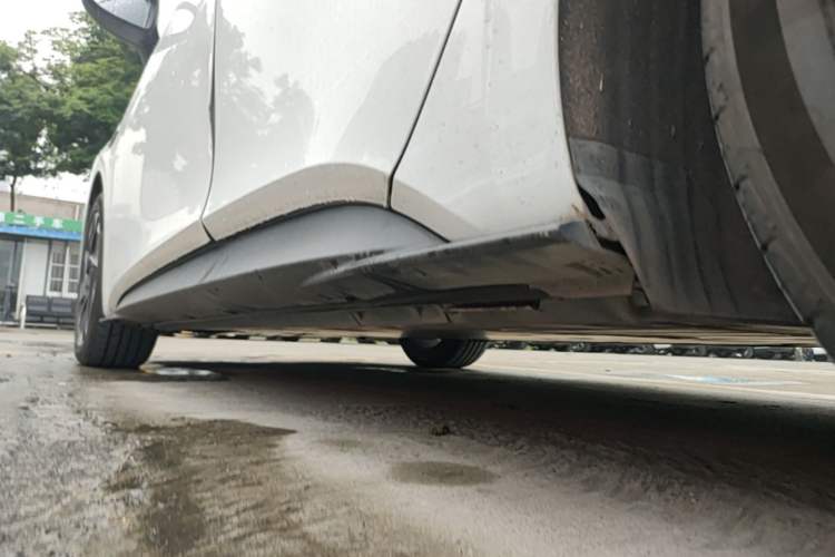 Used Volkswagen ID.3 2023 Upgraded Model Pure Intelligent Enjoyment Version Left Side Sill