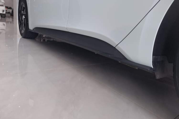 Used Volkswagen ID.3 2023 Upgraded Model Pure Intelligent Enjoyment Version Left Side Sill